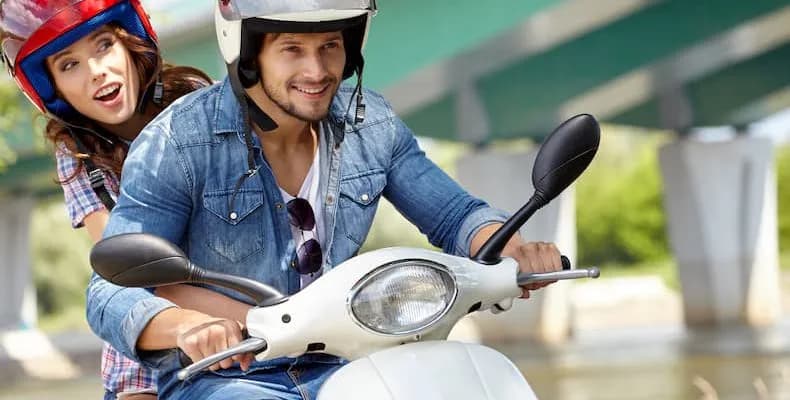 Gdzie najtaniej ubezpieczyć motorower: 5 sprawdzonych sposobów na tańsze OC