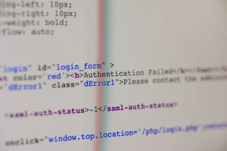 Jak łatwo skopiować kod HTML ze strony – proste kroki i ważne ostrzeżenia