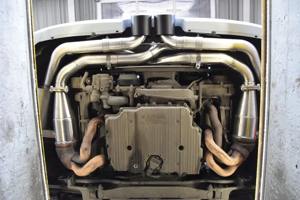 Jak zrobić wydech przelotowy, aby zwiększyć moc i poprawić dźwięk